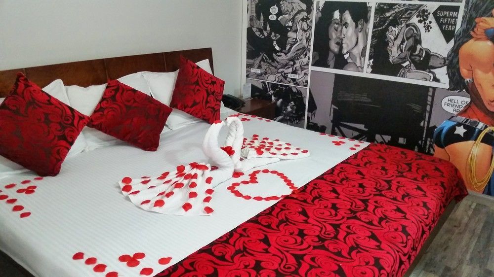 Hotel Comic City Bogotá Zewnętrze zdjęcie
