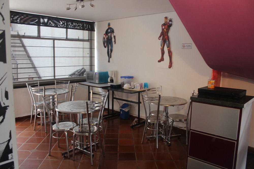 Hotel Comic City Bogotá Zewnętrze zdjęcie